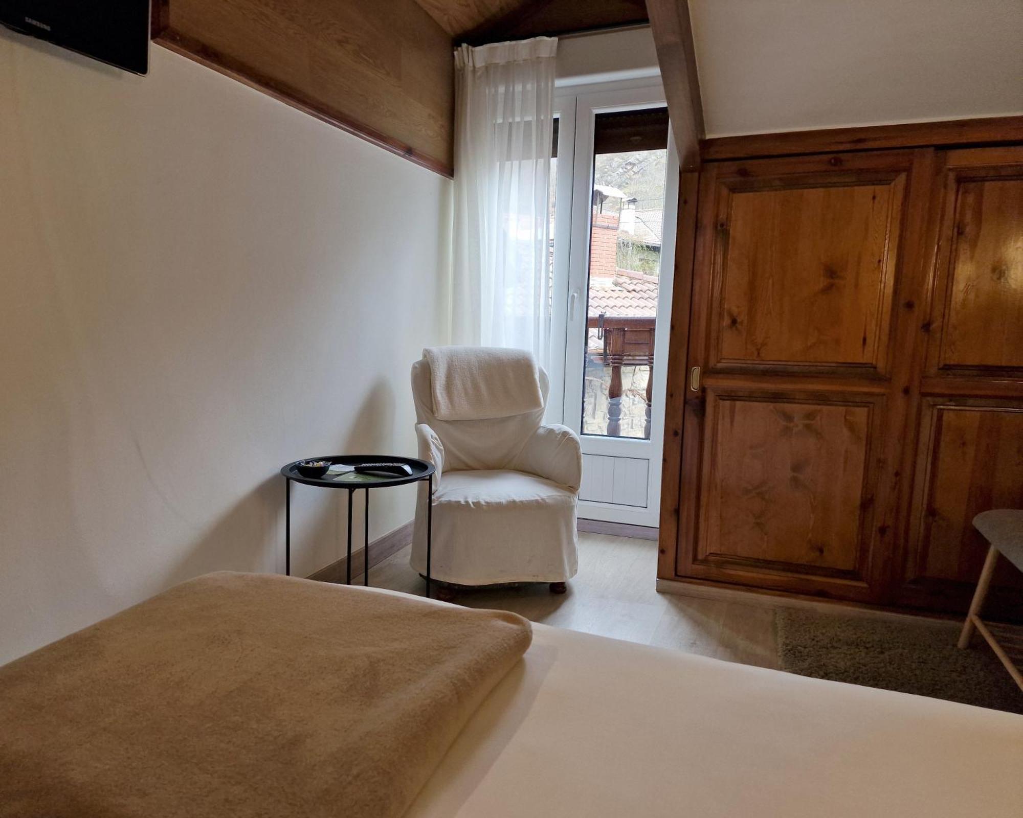 Hostal Remona Espinama Luaran gambar