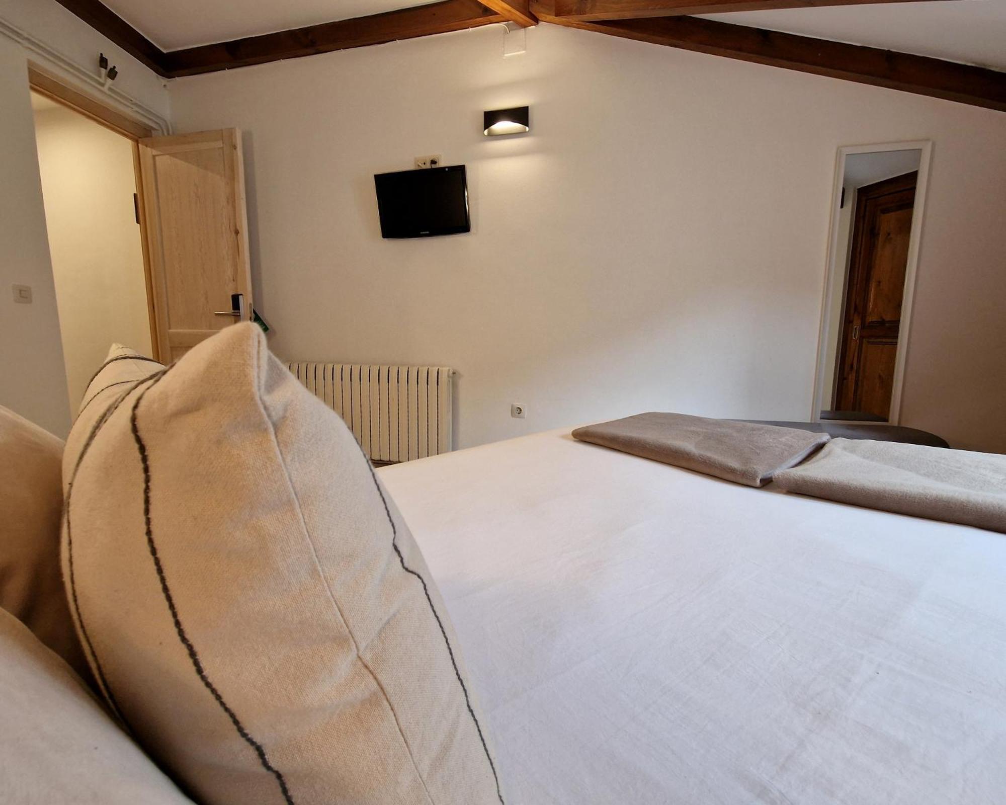 Hostal Remona Espinama Luaran gambar