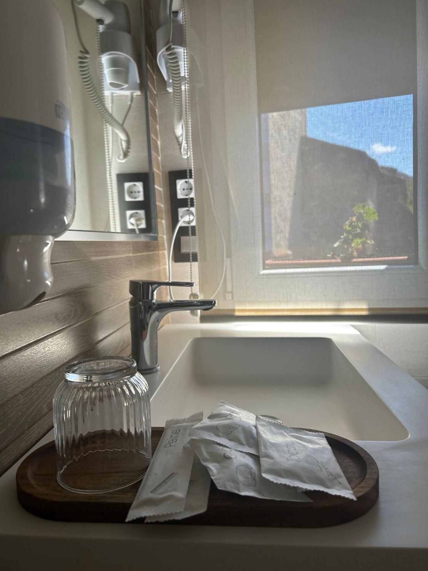 Hostal Remona Espinama Luaran gambar